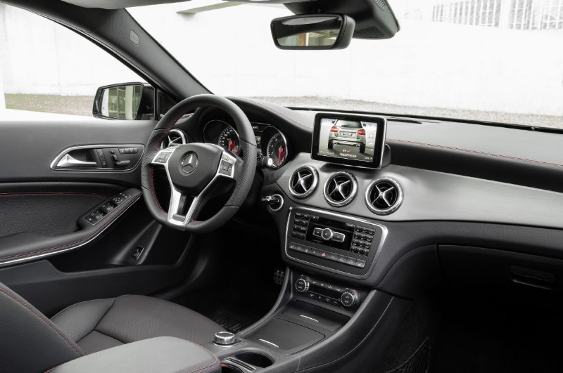 salon-de-frankfurt-2013-mercedes-benz-gla-datos-e-imagenes-201314089_35