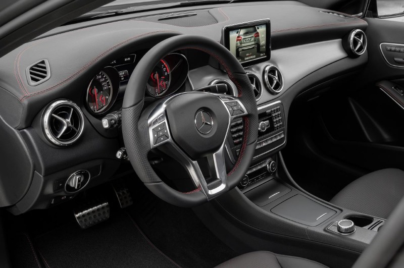 salon-de-frankfurt-2013-mercedes-benz-gla-datos-e-imagenes-201314089_37