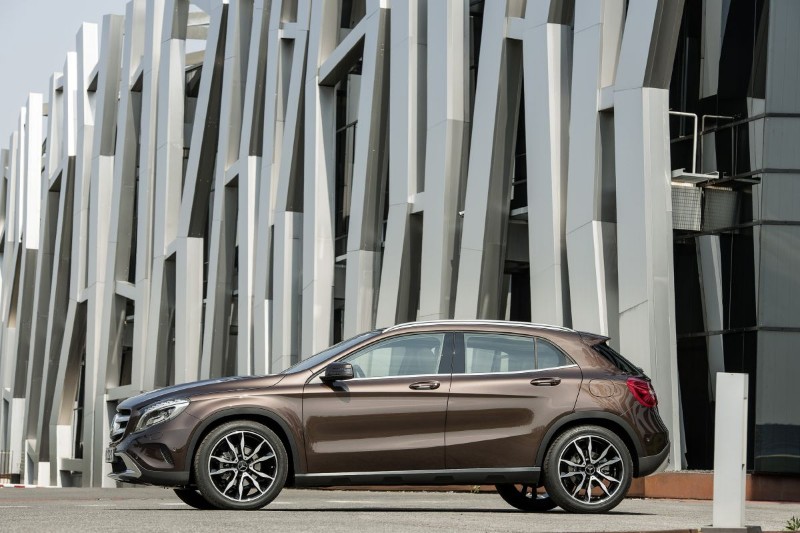 salon-de-frankfurt-2013-mercedes-benz-gla-datos-e-imagenes-201314089_38