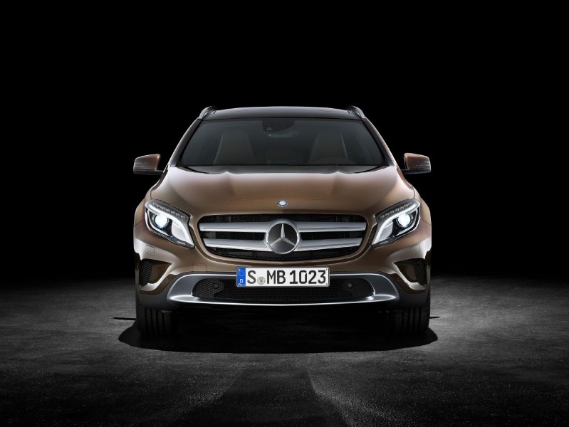 salon-de-frankfurt-2013-mercedes-benz-gla-datos-e-imagenes-201314089_4