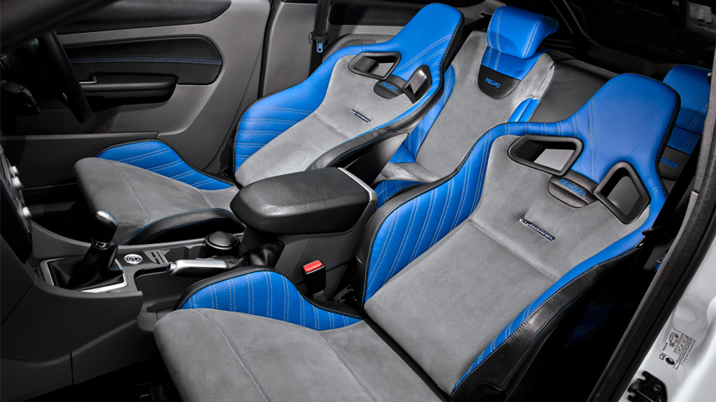 2009-ford-focus-rs-by-a-kahn-design_100433654_l