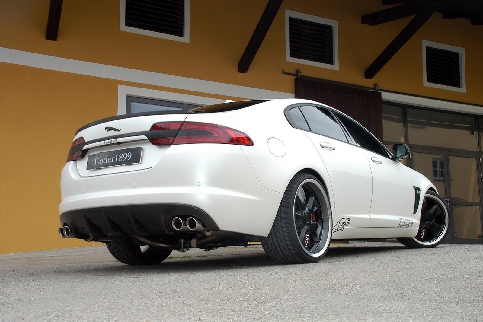 new-jaguar-xf-fl-loder1899carscoops22