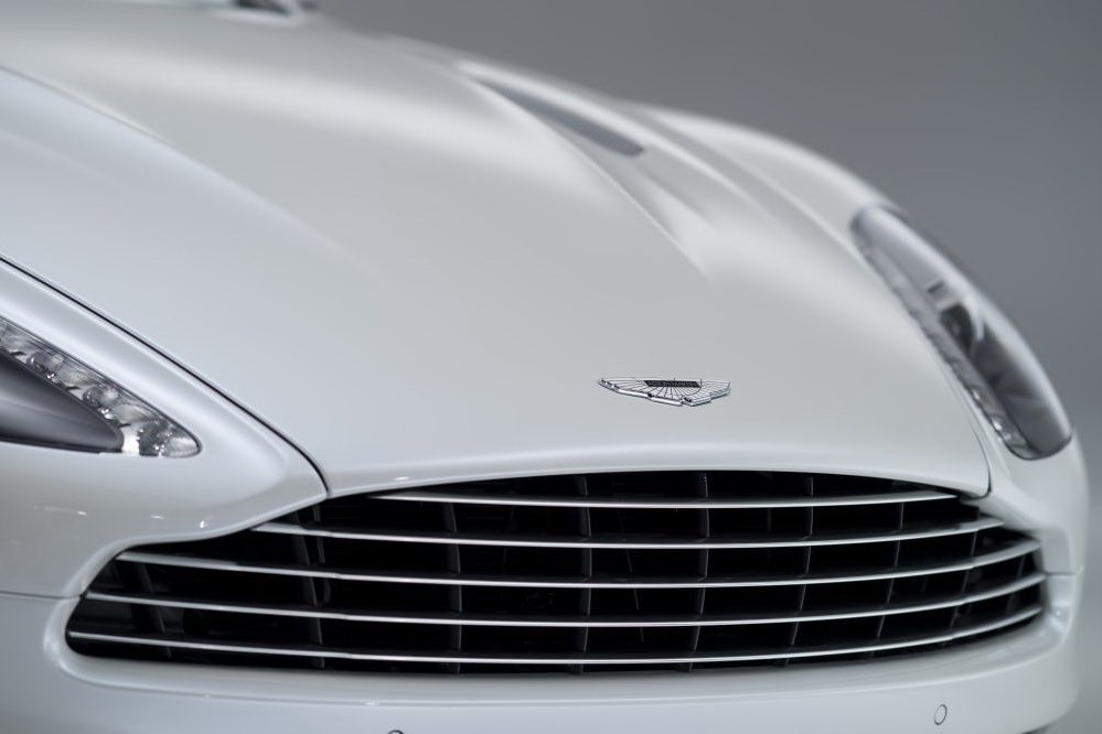 new-aston-martin-vanquish-volante-055