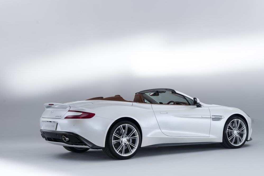 new-aston-martin-vanquish-volante-1115