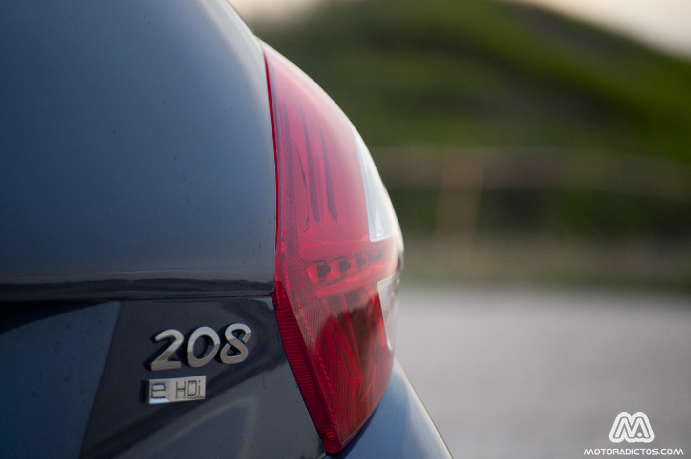 peugeot208_906
