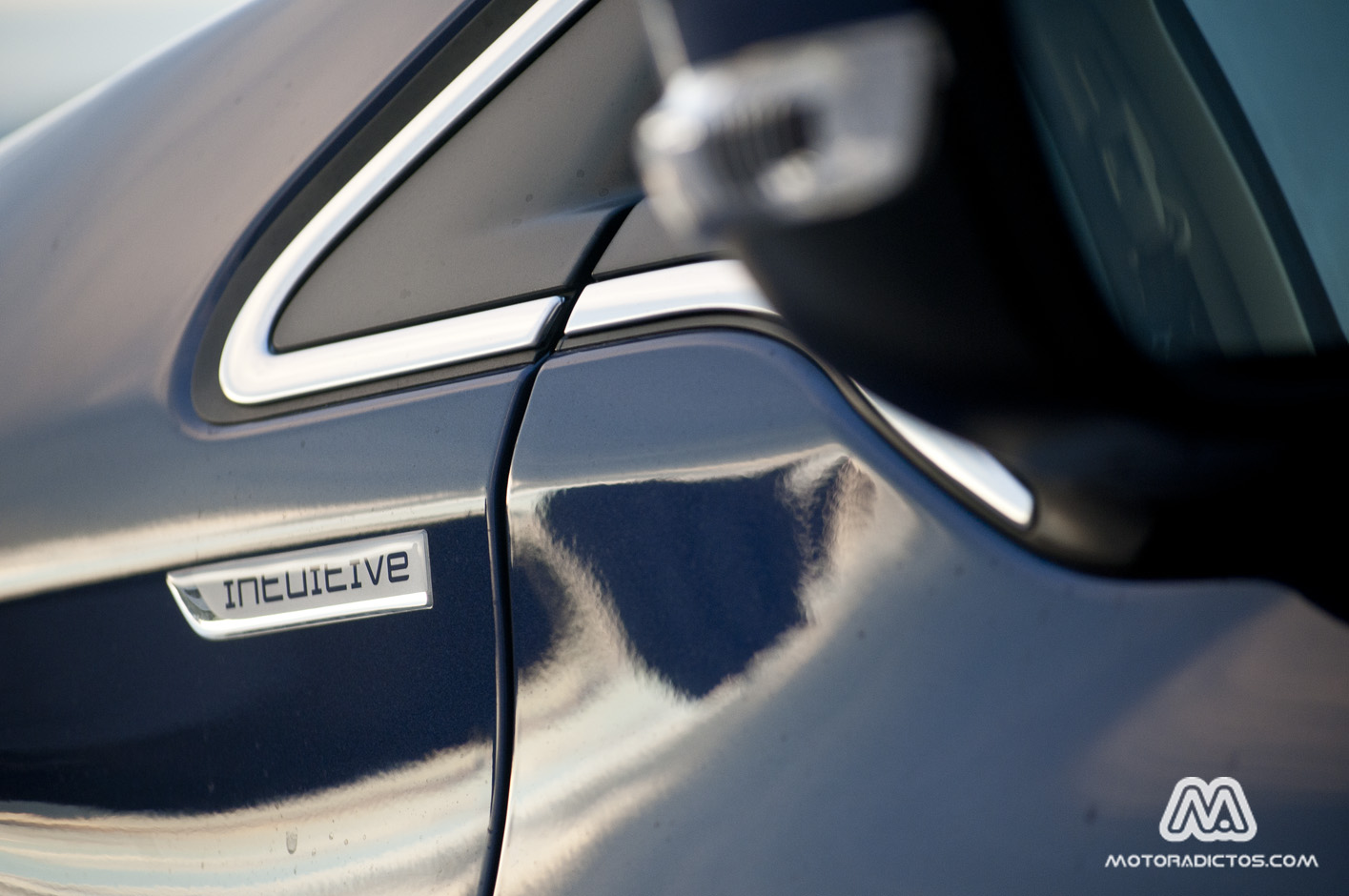 peugeot208_911