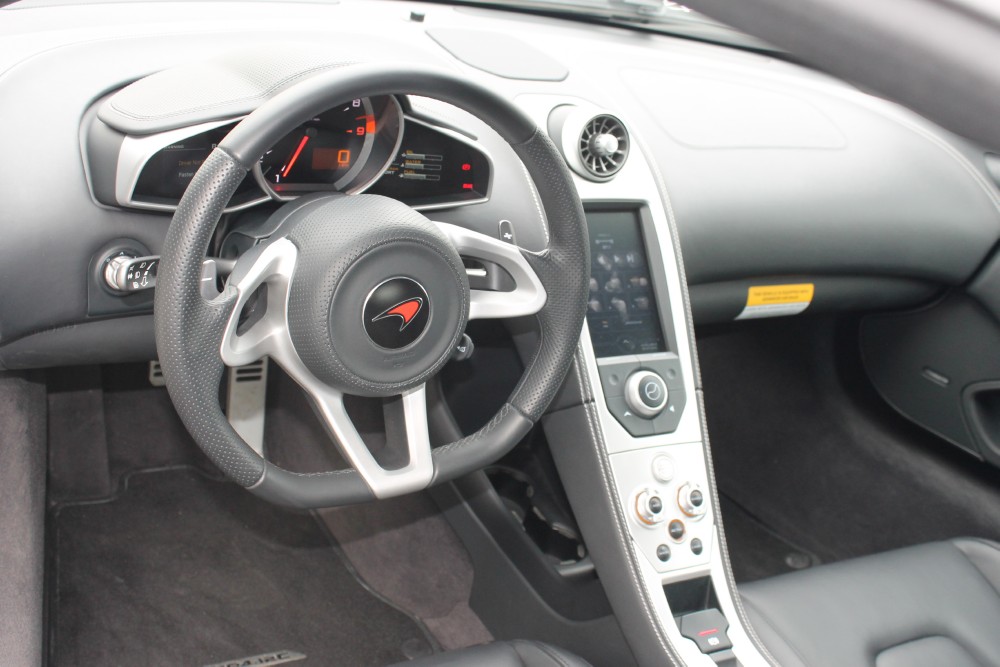 mclaren-mp4-12c-greenwich-12