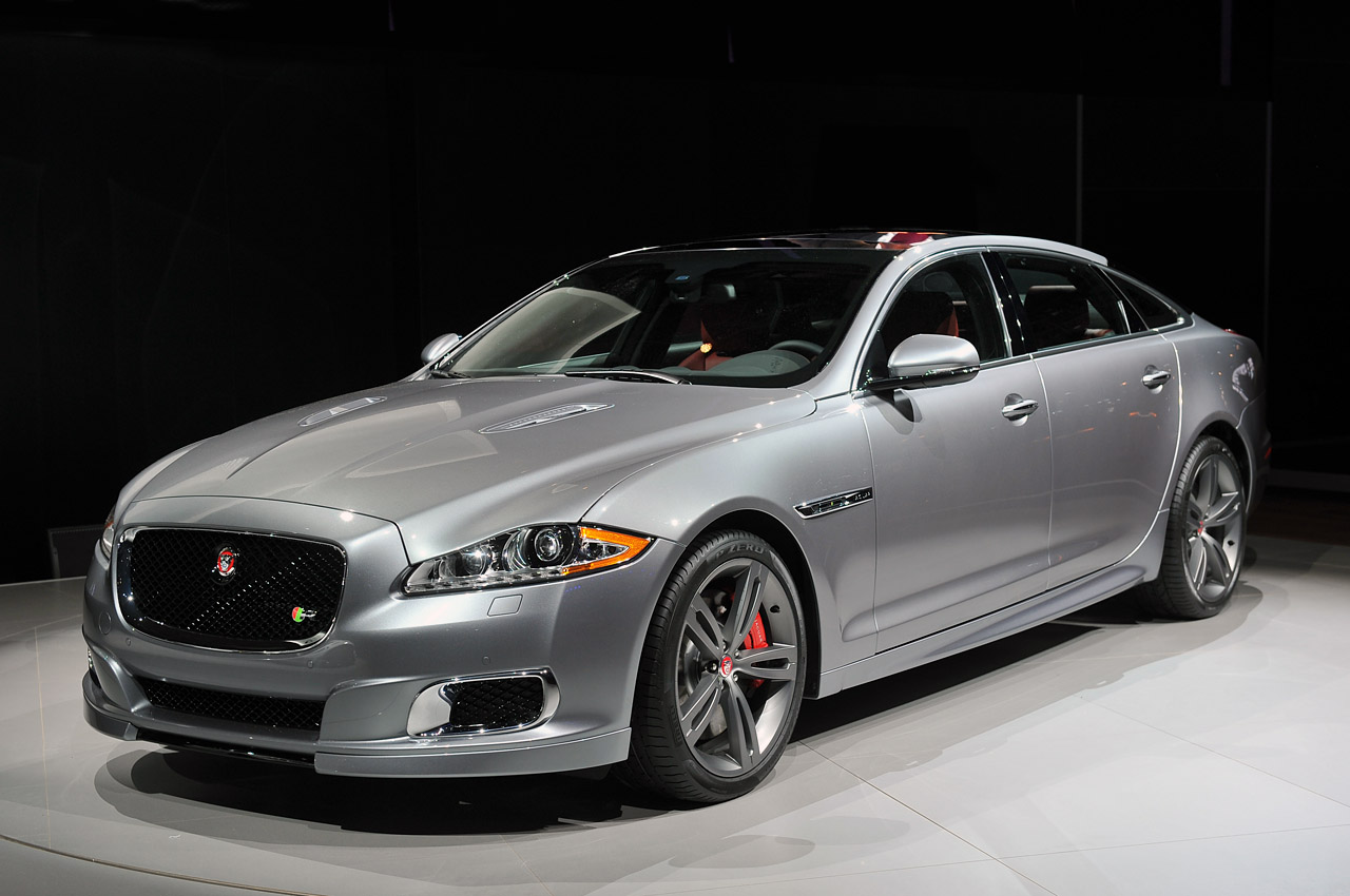 01-2014-jaguar-xjr-new-york