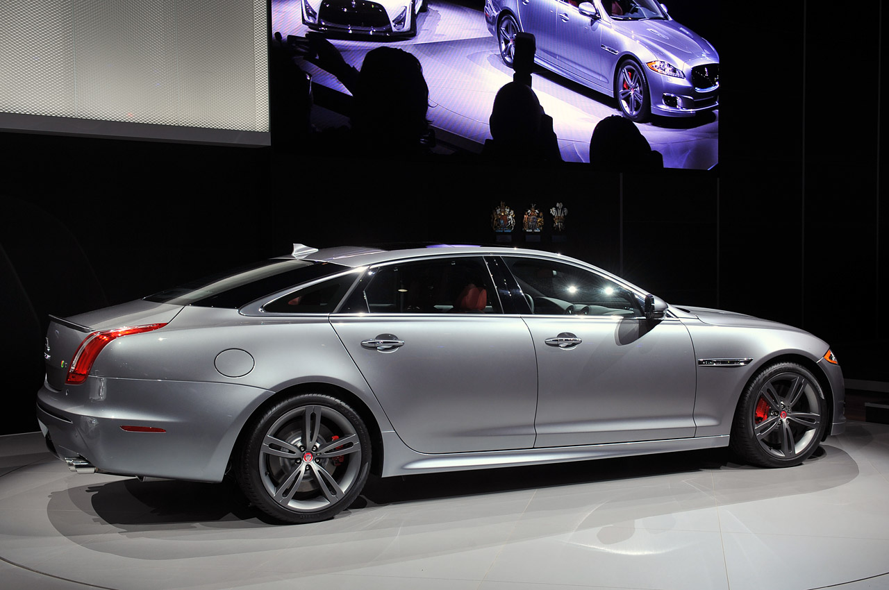 02-2014-jaguar-xjr-new-york