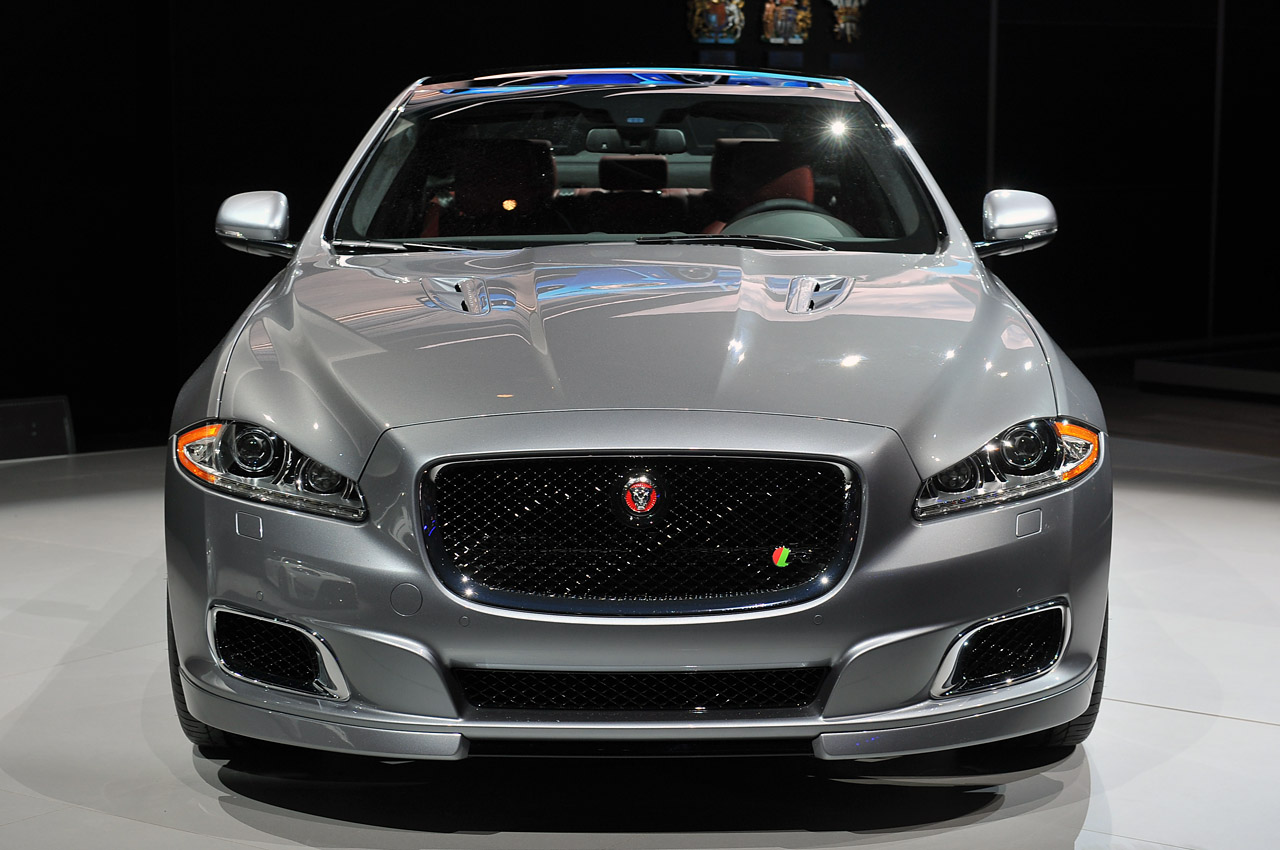 06-2014-jaguar-xjr-new-york