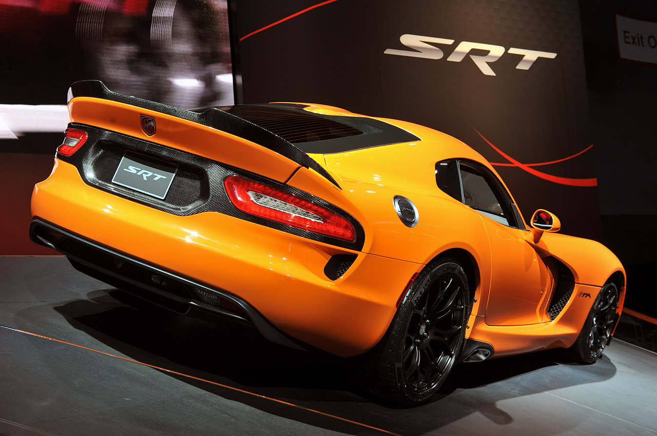 02-2014-srt-viper-ta-new-york