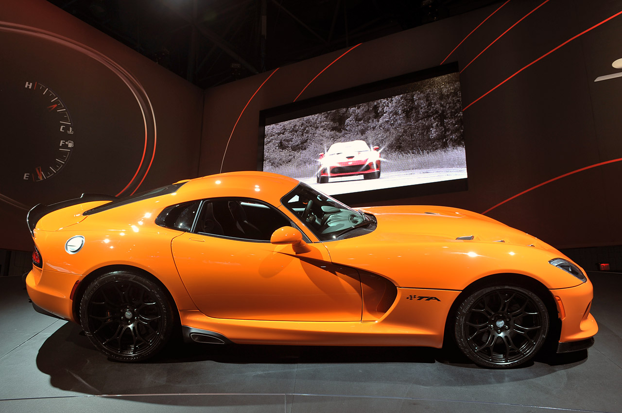 05-2014-srt-viper-ta-new-york