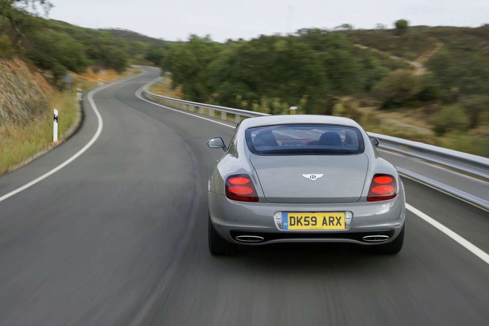 bentley-continental-supersports-45
