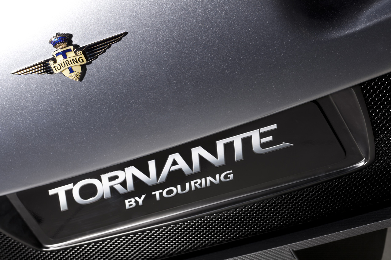 012-gumpert-tornante-touring