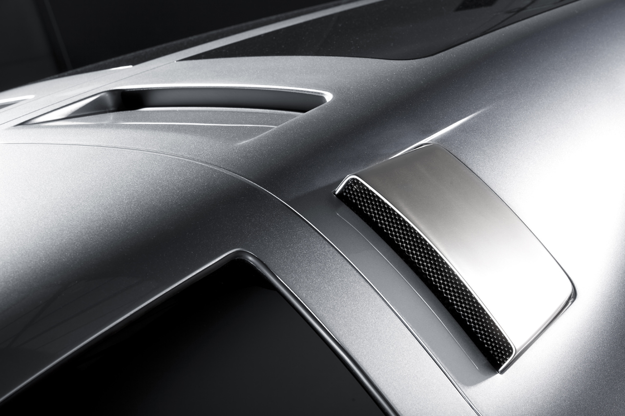 014-gumpert-tornante-touring
