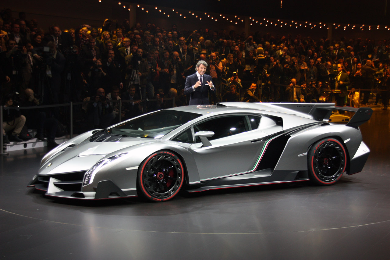 001-lamborghini-veneno-geneva-2013