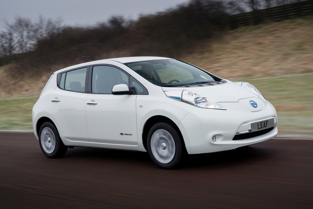 nissan-leaf-2013-15