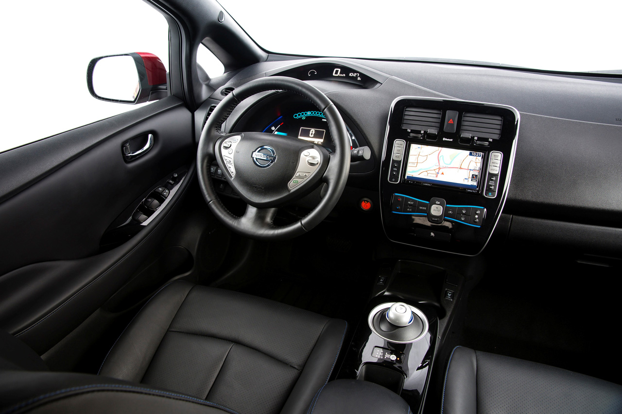 nissan-leaf-2013-32