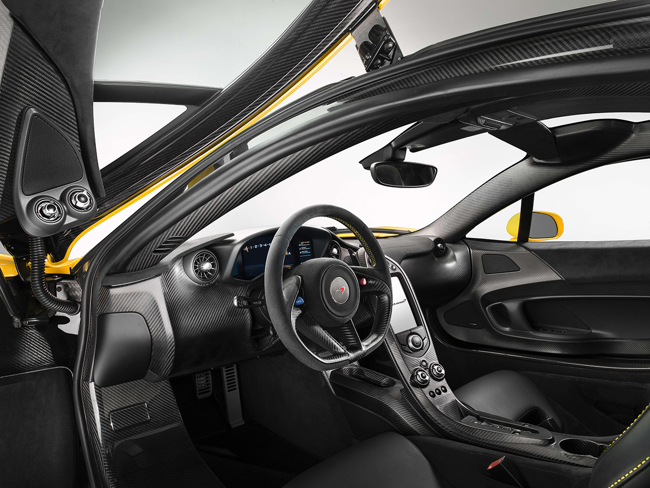 mclaren-p1-06