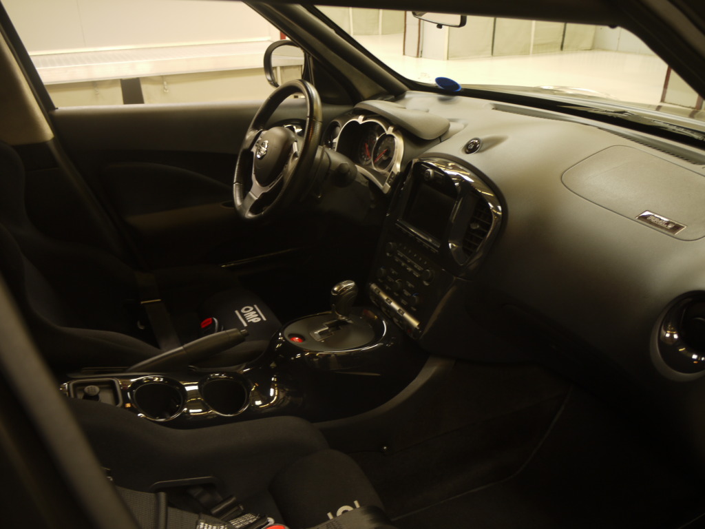 nissan-juke-r-ma-13
