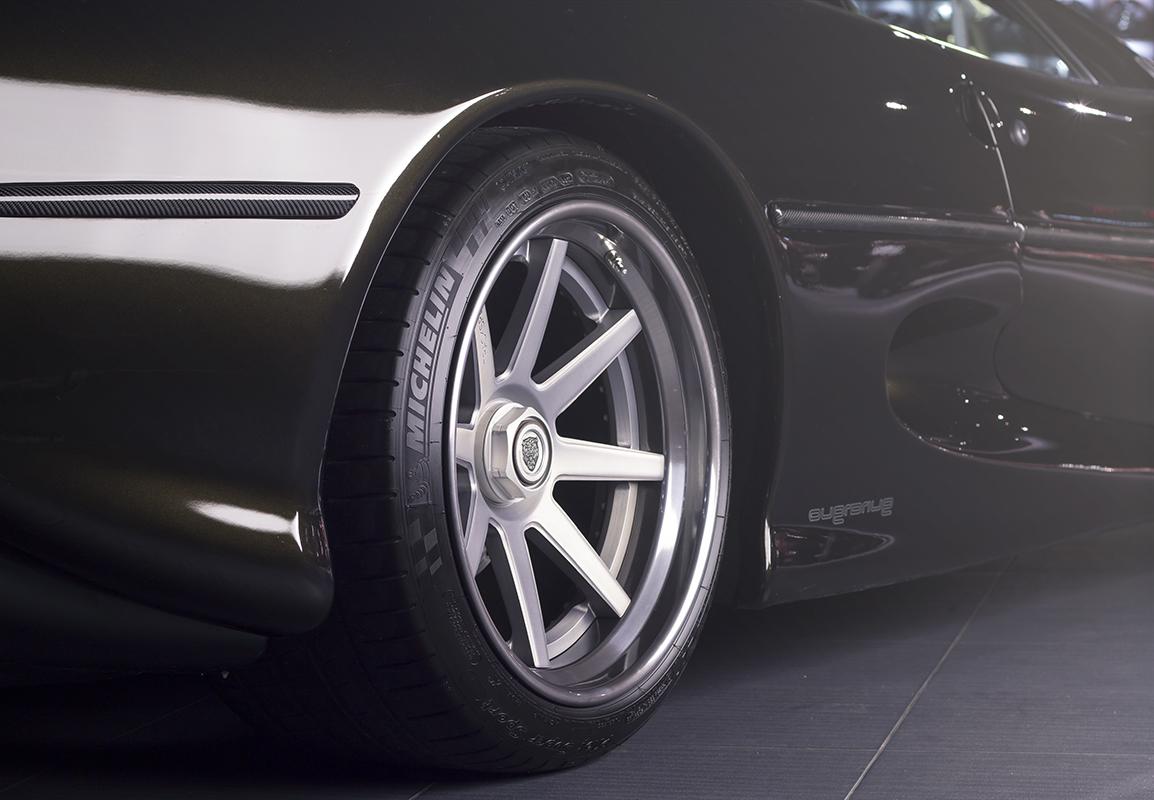 overdrive-ad-jaguar-xj-220-16