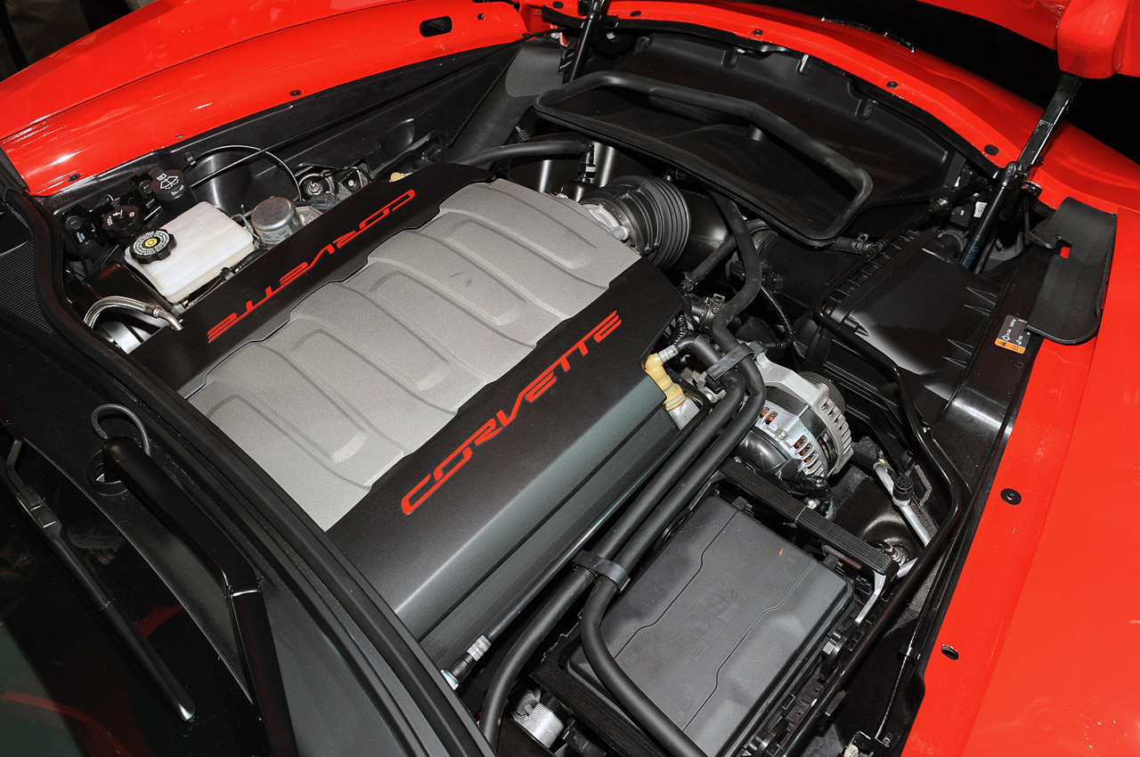 31-2014-chevrolet-corvette-reveal