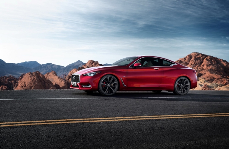 2017-Infiniti-Q60-Coupe-02