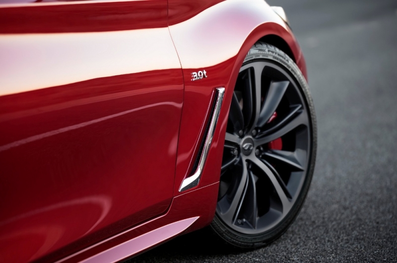 2017-Infiniti-Q60-Coupe-10