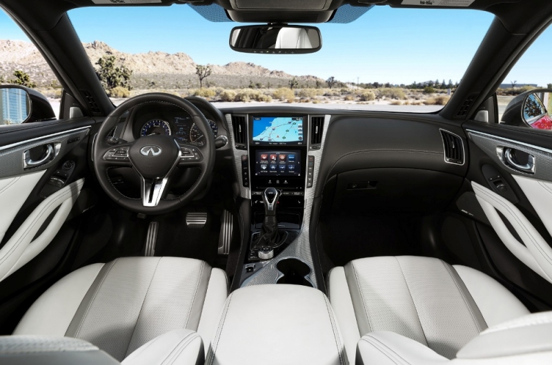 2017-Infiniti-Q60-Coupe-11