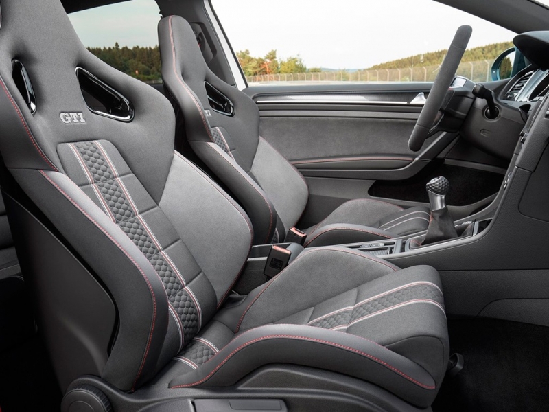 volkswagen-golf-gti-clubsport-201523070_19