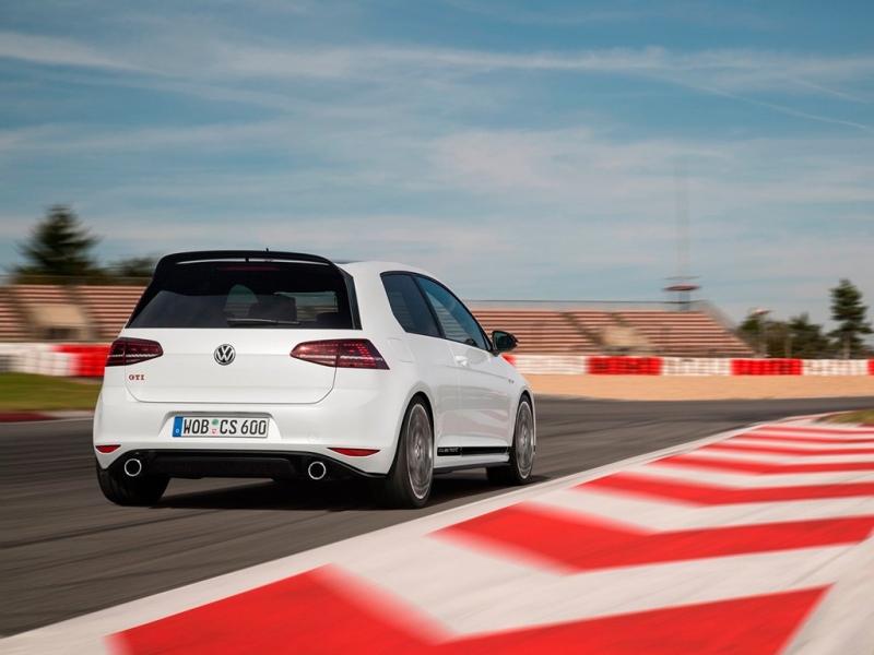 volkswagen-golf-gti-clubsport-201523070_17