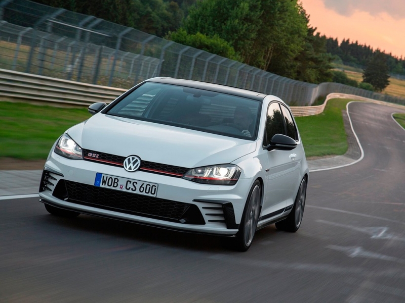 volkswagen-golf-gti-clubsport-201523070_12