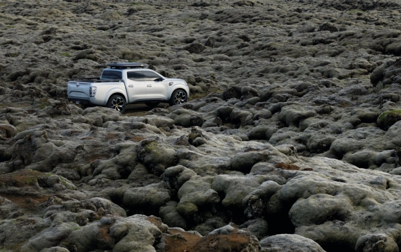 renault-alaskan-concept-201522983_14