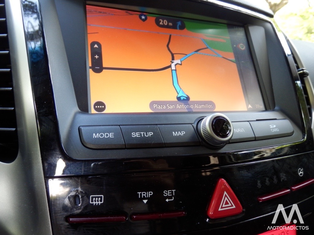 contacto_ssangyong_tivoli_18