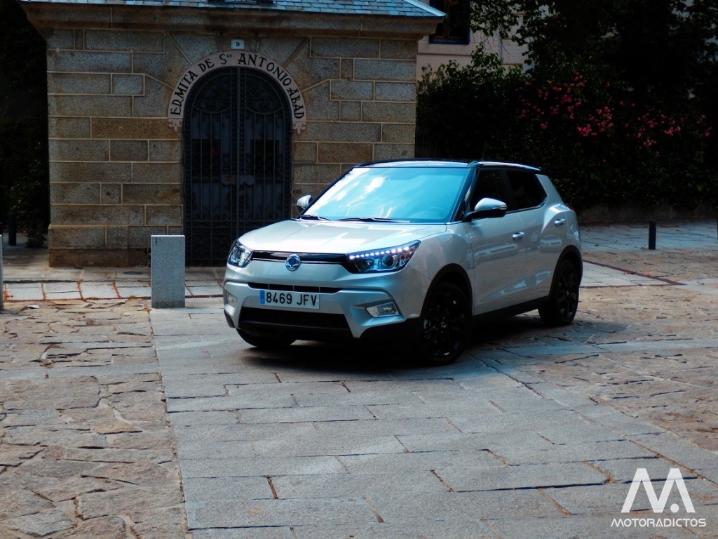 contacto_ssangyong_tivoli_8