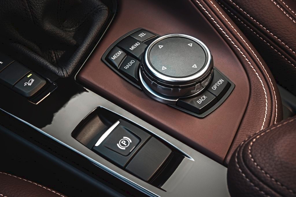 bmw_x1_2015_7