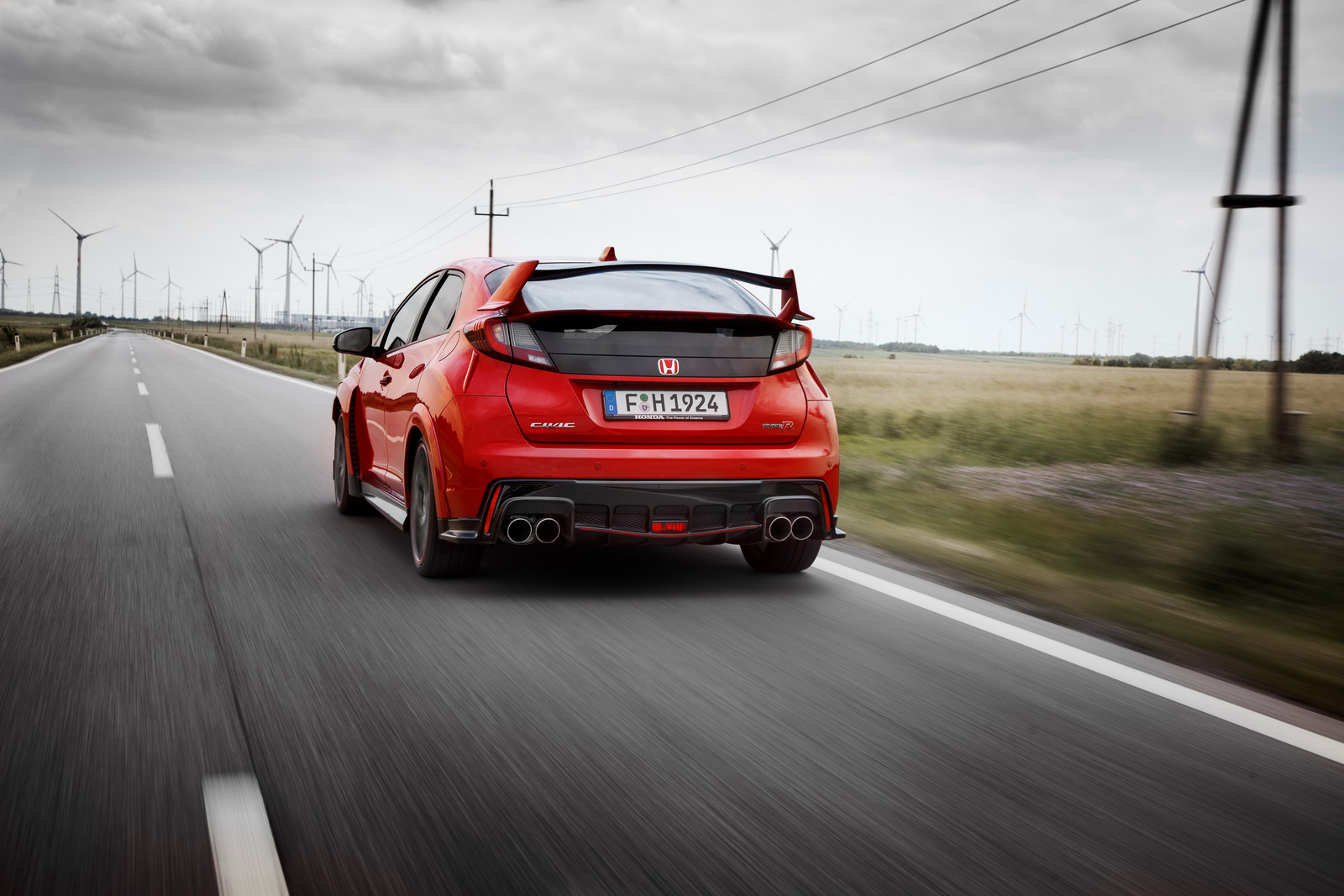 2015-Honda-Civic-Type-R-10