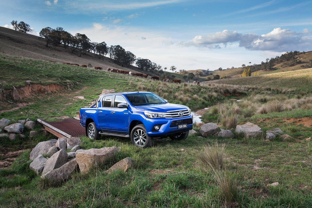 Toyota-Hilux-2016-9