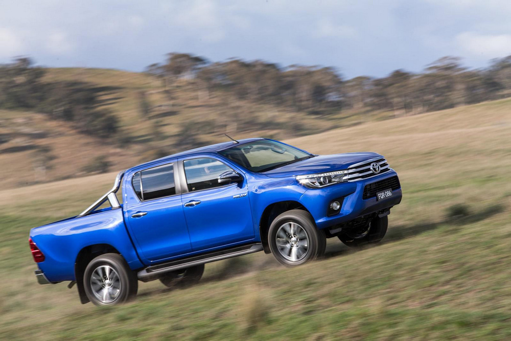 Toyota-Hilux-2016-6