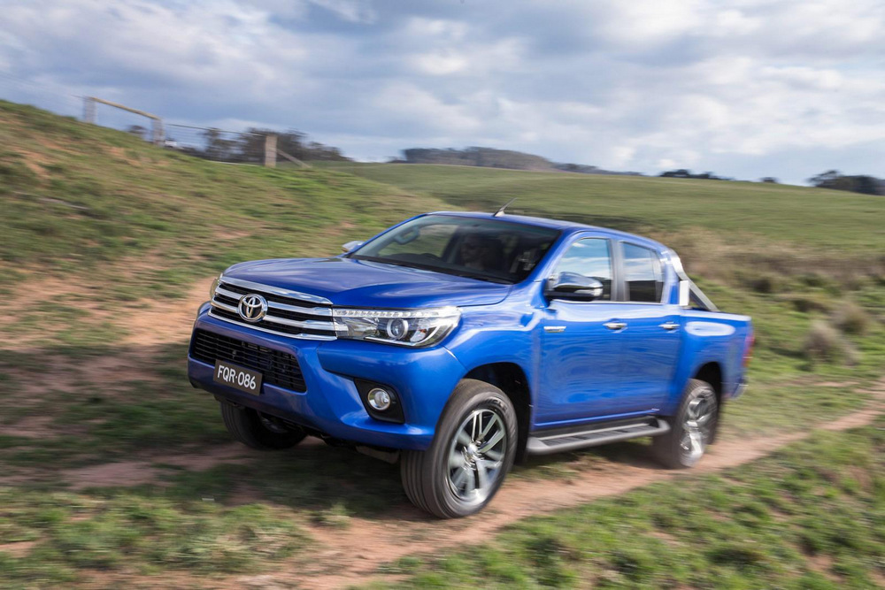 Toyota-Hilux-2016-4