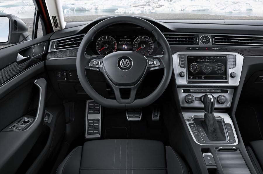 volkswagen-passat-alltrack-2015-201520111_11.jpg