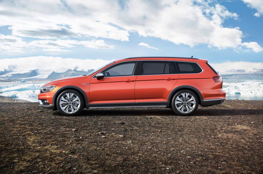 volkswagen-passat-alltrack-2015-201520111_2.jpg