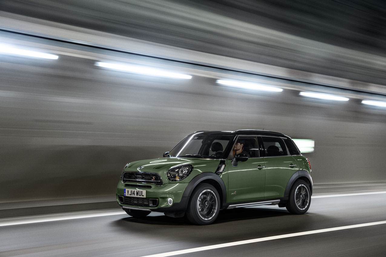 MINI-Countryman-2014-15
