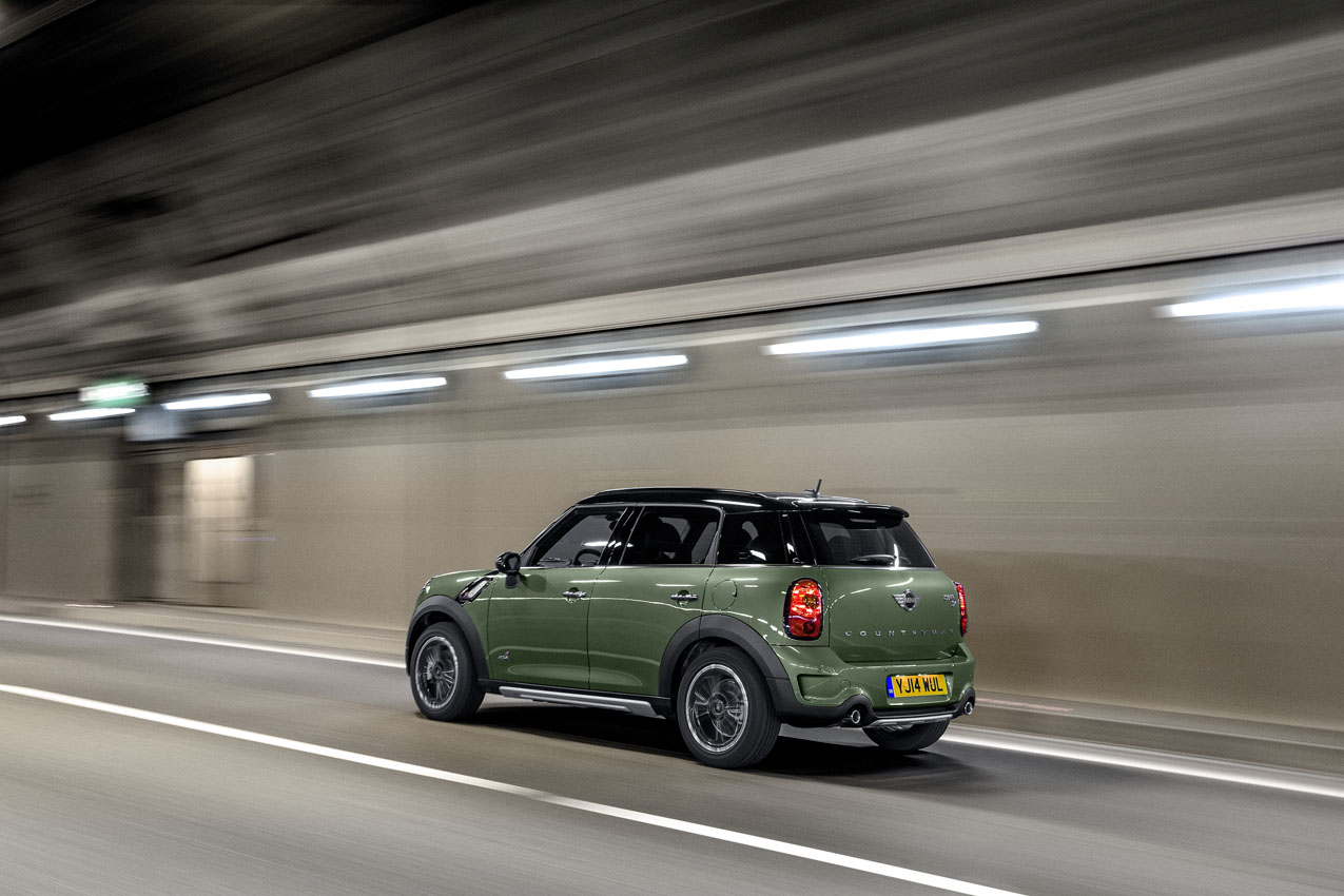MINI-Countryman-2014-17