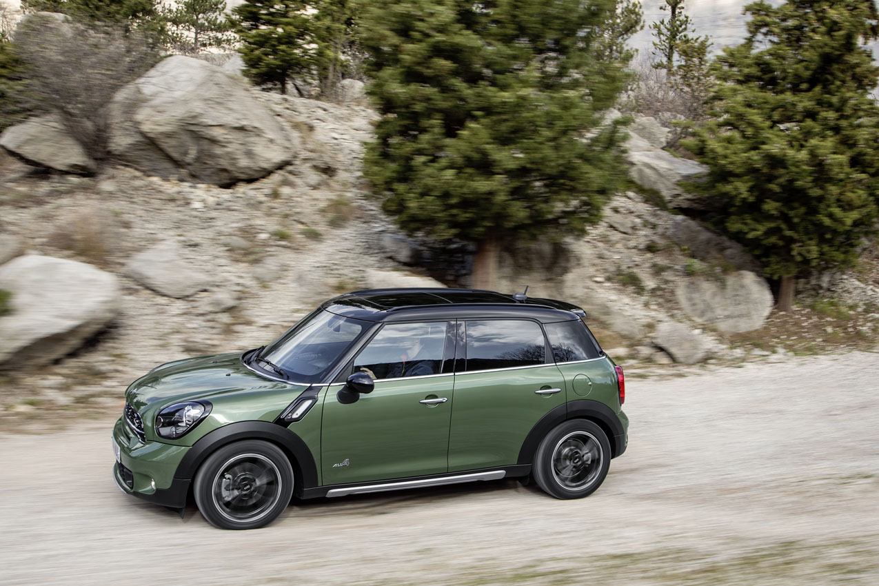 MINI-Countryman-2014-20