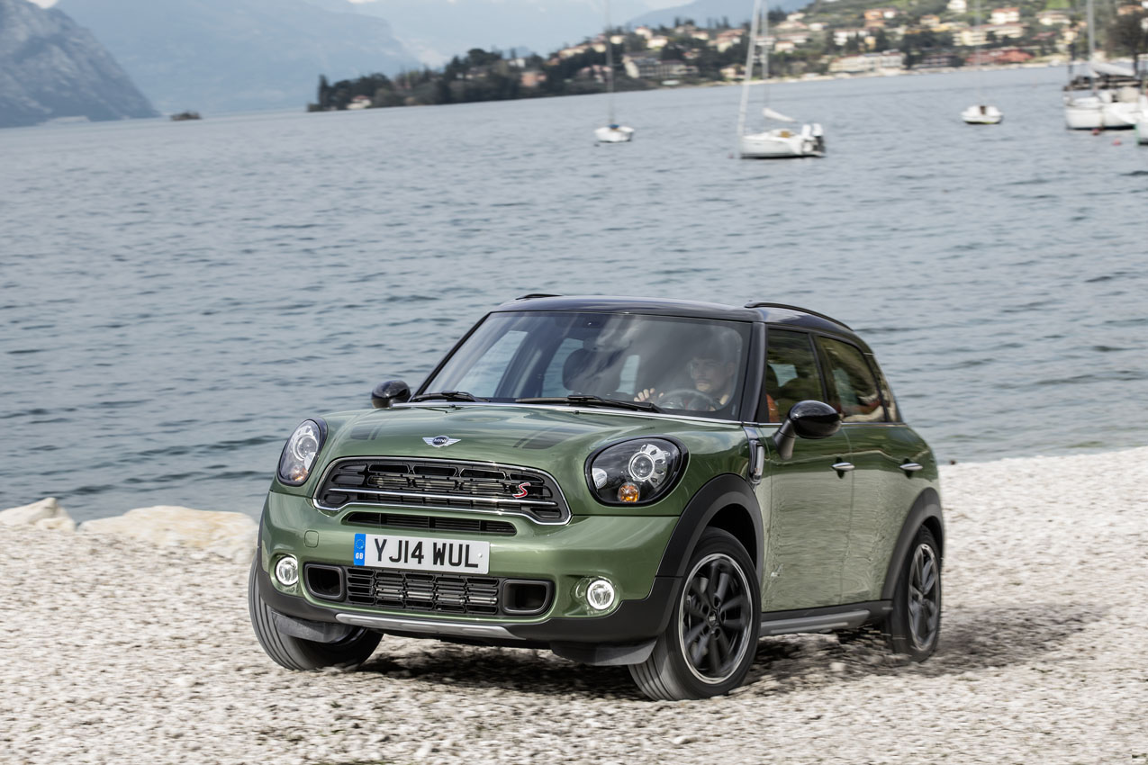 MINI-Countryman-2014-21