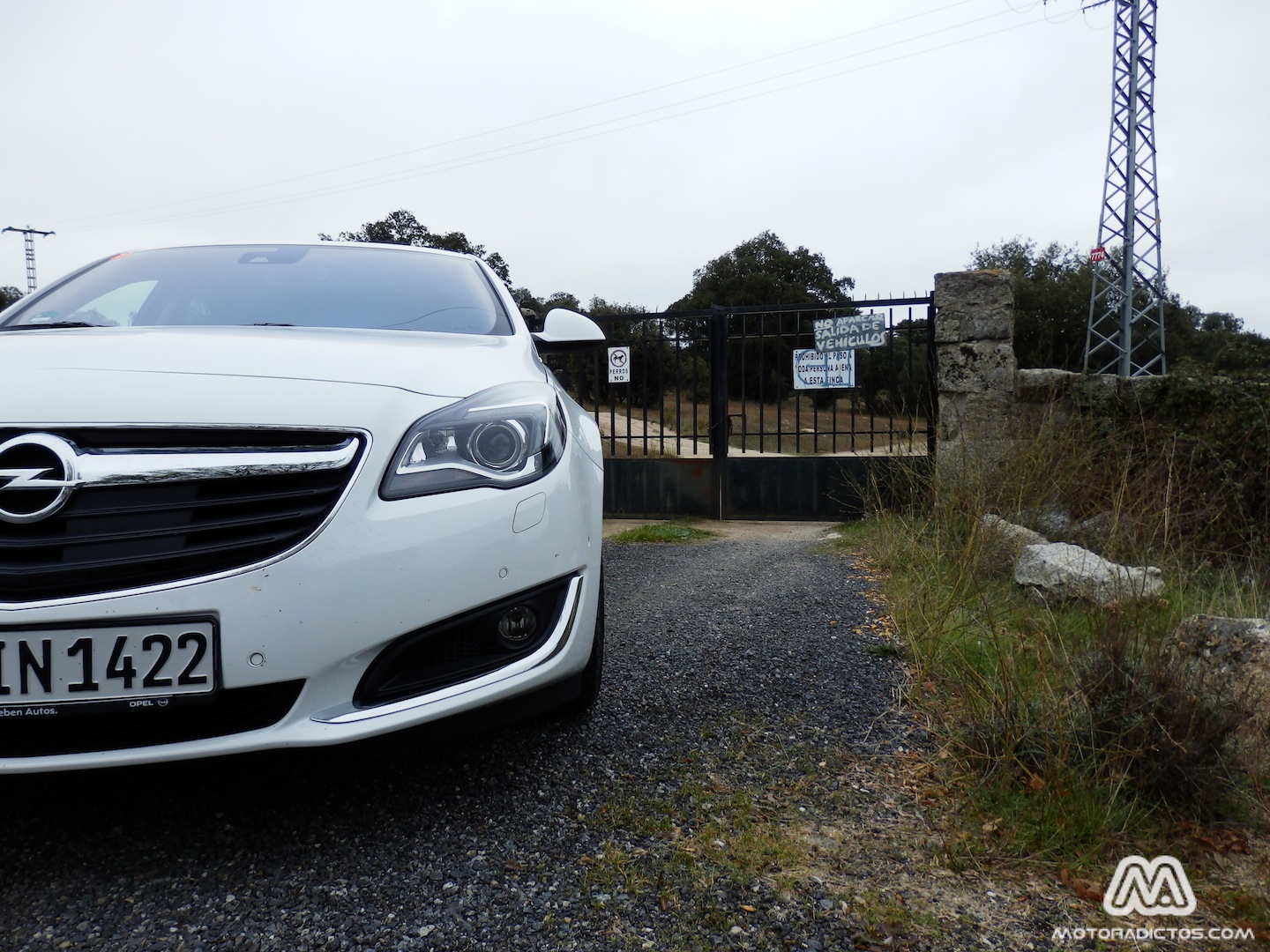 insignia_2014_pb070139_wt