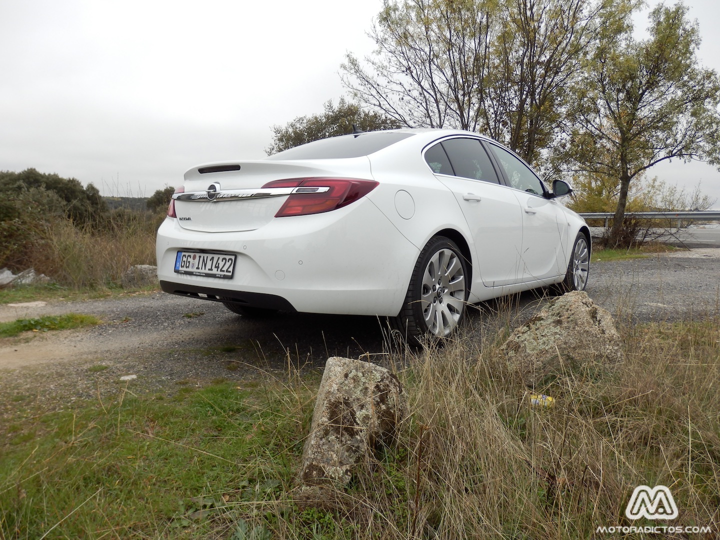 insignia_2014_pb070140_wt