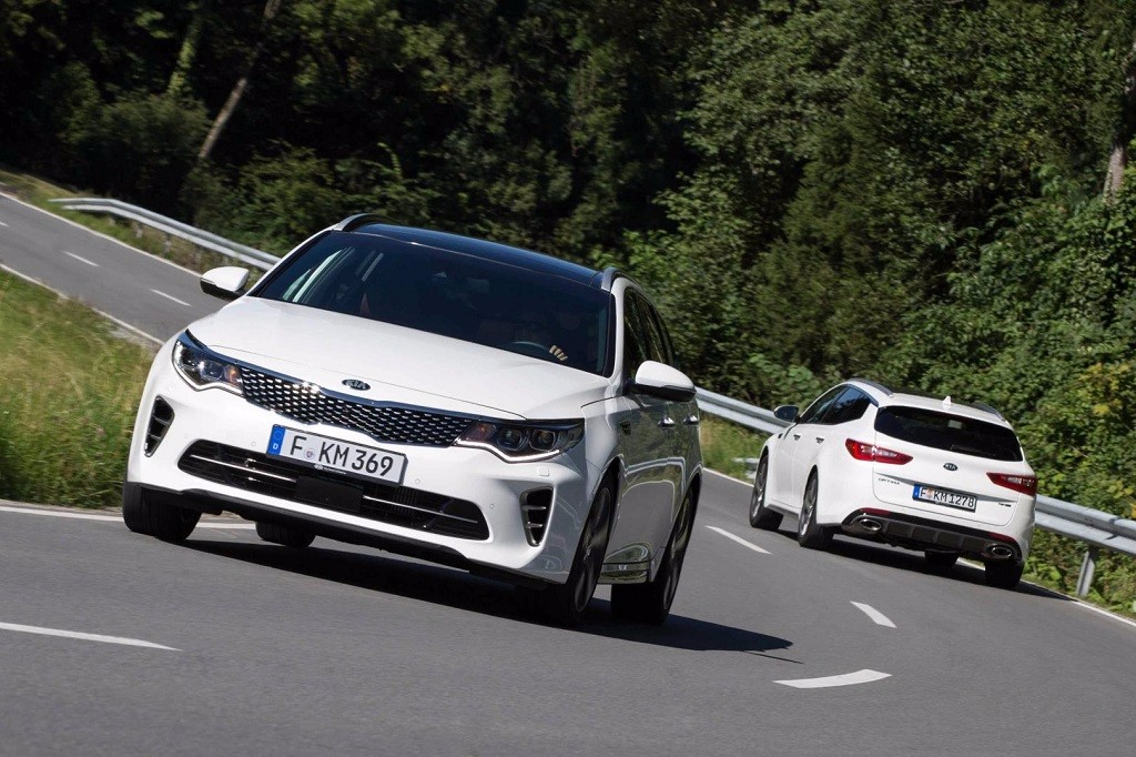 ¿Cómo es el KIA Optima GT con 245 CV de potencia? Te lo mostramos 3