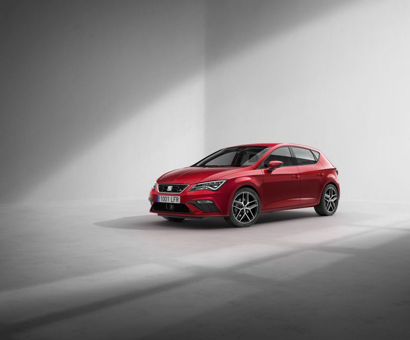 SEAT León 2017: Ahora con el 1.6 TDI de 115 CV y estética renovada 12